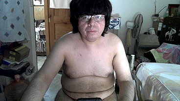 Naked chubby otaku masturbates until cum