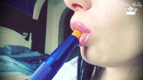 Hookah smoking & lipstick fetish