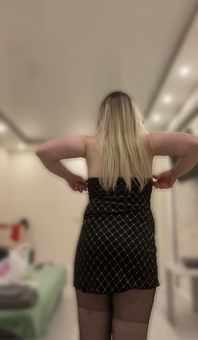 Victoria Tverskaya shows her figure