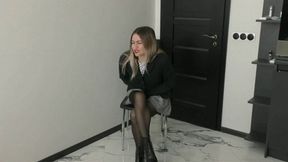 Peeing in a skirt, tights and panties MP4 FULL HD 1080p