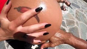 Amandha Fox is even wilder when she'_s on holiday ... !!!