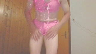 Baie – film public cu curve gay americane tatuate în tocuri înalte, tocuri care primesc sex anal hardcore