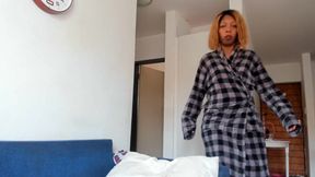Stepmom oders stepson solo role-play