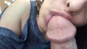 Glasses-wearing Samoan MILF takes a facial