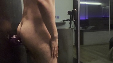 Me vengo bien rico mientras me penetran