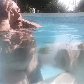 Homemade Holiday Threesome in the Pool