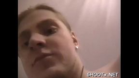 Amateur teenager lets her boyfriend fill her new twat
