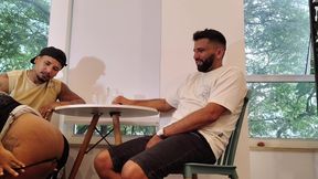 Dois Irmos Numa Entrevista Para Tiffany Montavani Sentou Pirocada Na an