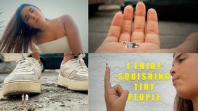 I enjoy SQUISHING little people - Giantess Luna 4k
