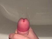 Quick jerking off my huge dick to fill the bath of my sperm pt.2 (with cumshot)