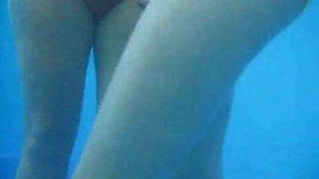 Peeking on big asses using my underwater camera at the swimming pool