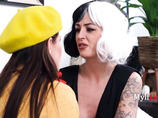 That babe’s Begging for Scissoring