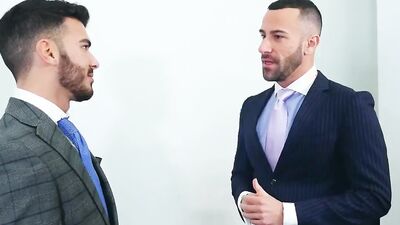 Gustavo Cruz & Pol Prince are barebacking in the office