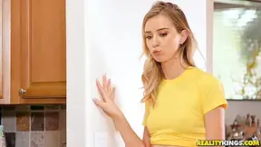 Haley Reed And Seth Gamble - Seducing Teenager 18+ Fucking In The Shower