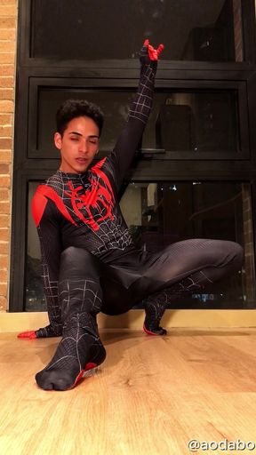 Suit Spiderman and Poses