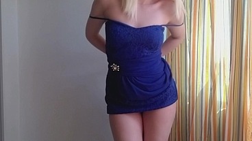 Bailarina rusa se masturba antes de salir de fiesta !