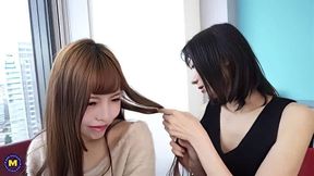 *ASIAN LESBIANS// *YOUNG TO OLDER* *   (#R556 - NNUYU)