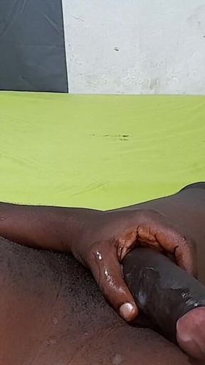 All Women Who Pass by Me Are Addicted to My Dick