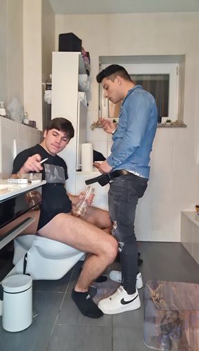 Gay Fun in the Bathroom: 2 Cocks and 2 Cumshots in a Flashlight