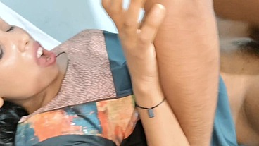 Best Sex Of May 2025:-Indain Bhabhi had sex with her ex-boyfriend after a long time by sucking his dick