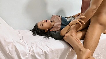 Best Sex Of May 2025:-Indain Bhabhi had sex with her ex-boyfriend after a long time by sucking his dick