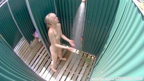 ”Czech ladies caught on Cam showering their amazing bodies”