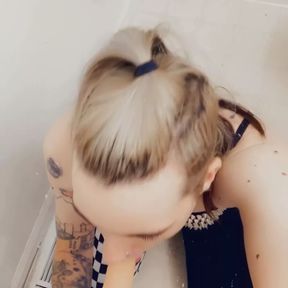 Gorgeous Rocker Rave Girl Sucking