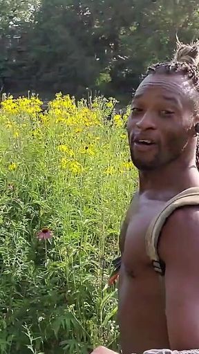 Kenniejai Walks Nude by the River in Chicago and Gets Caught