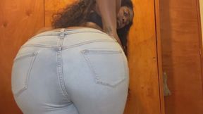 Bree Jeans Farts with Dirty Talk