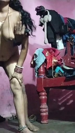 Desi Village Bhabhi's Full Nude Sex in Canoe Style and Sucking Cock by Putting It in the Mouth and Making It Hot
