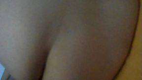 ESPOSA COGIDA POR DETRAS