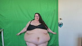 Sexy Goddess SSBBW Strip and Shake