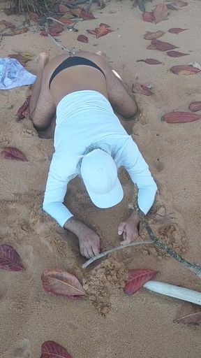 Ladysilva on the beach hot ass