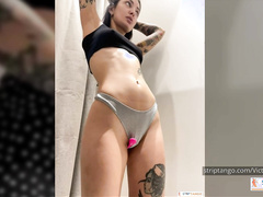 Wild solo cam she gets off! Fun- Reward release only if you satisfy her!