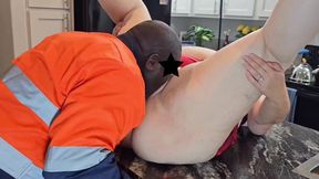 The plumber got distracted & drained his pipe on the female customer fat Pussy - big ass bbw ssbbw