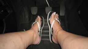 Juliette_RJ Pedal Pumping Driving Barefoot - PEDAL PUMPING - JOI - FRENCH TIPS POLISH - BBW LEGS - DIRTY LANGUAGE - REVVIG - CUM COUNTDOWN - PUMP HARD - JOI