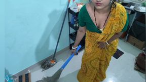 Naukrani ko advance chahiye uska husband bimar hai