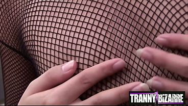 Wanna see me Toy my Tight Ass? Sexy T-girl Peow Maq for TrannyBizzare