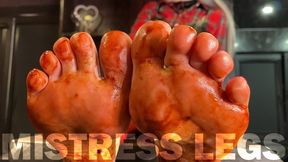 The Goddess has soiled her bare feet in coffee and teasing you on the table (MP4 4K)