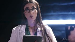 Laboratory of lesbians (Melissa Moore &mdash;  Serena Blair &mdash;  Shyla Jennings)
