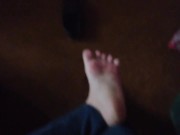 Артем сосет сам себе дрочит ногами лижет ноги self suck autofellatio self footjob