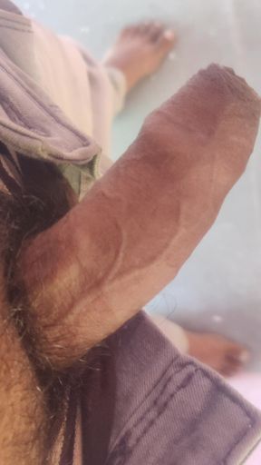 Gf ki yaad me lode ko sahlate hue