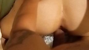 le rompo el culo a mi jefa en su propia cama wron tag