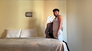 El es activo contigo, pero conmigo se abre las piernas solo, aunque le duele