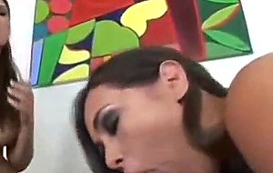 Simone riley and vanessa lynn have a three way