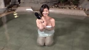 [Shocking Broadcast Accident] Busty announcer who came to report on hot springs filmed sex in the hot springs and in the changing room 2