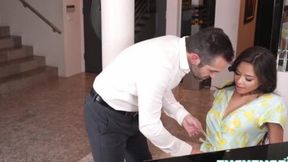 Scarlett Alexis Plays Piano While Getting Fucked