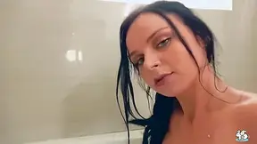Inked Slut Gets Fucked In The Bathroom With Payton Preslee