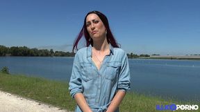 carlie, belle coquine, veut de la sodomie avant tout