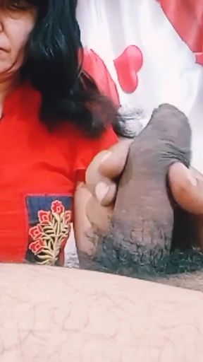 They Get Ready To Fucking on Webcam.   Clip 1